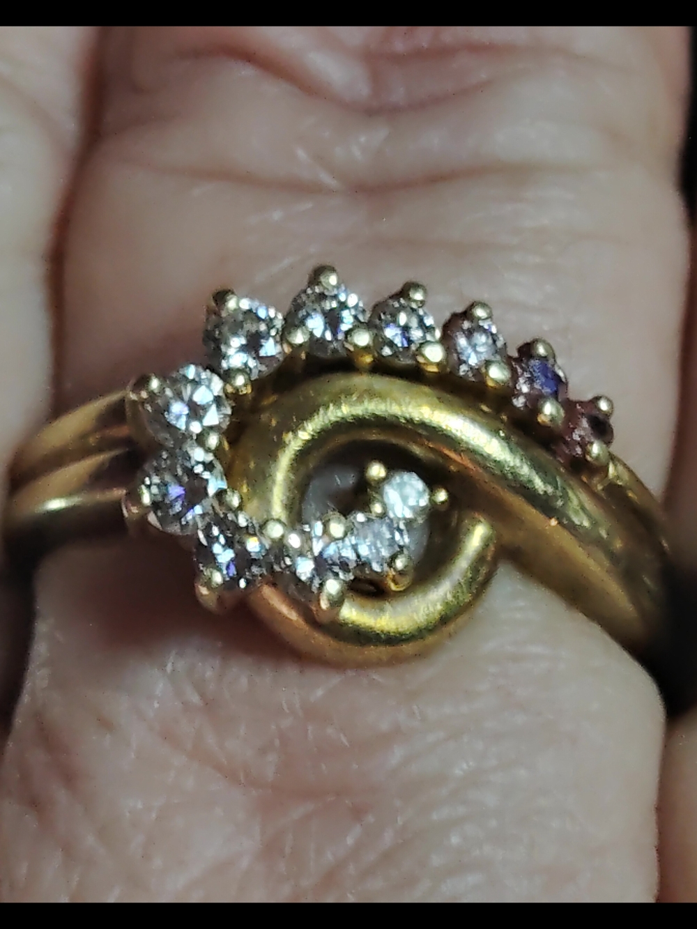 14K-GOLD SWIRL RING DIAMOND ACCENTS - FINE JEWELRY